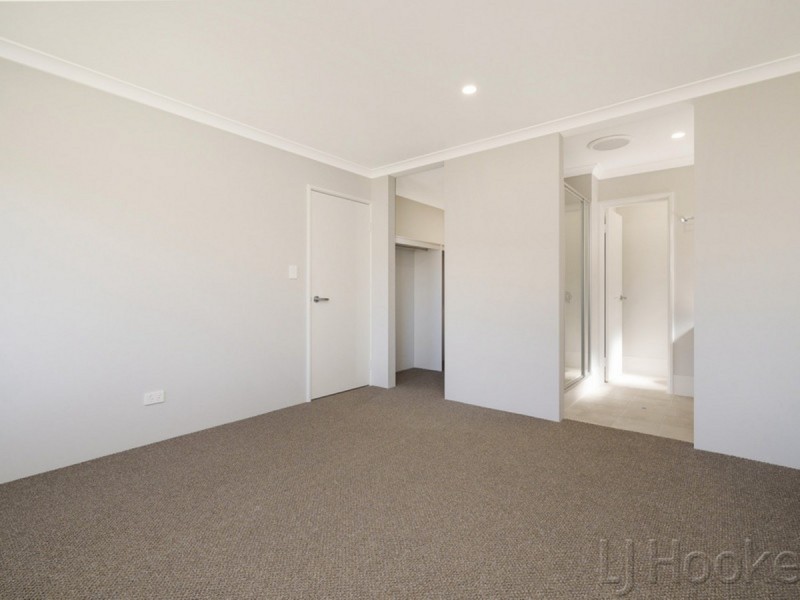 25 Preston Grove, South Guildford WA 6055