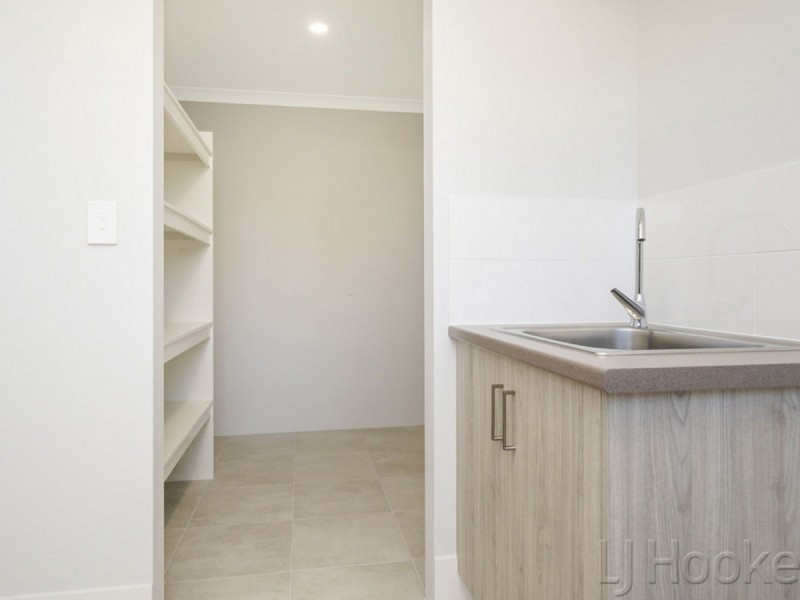 25 Preston Grove, South Guildford WA 6055