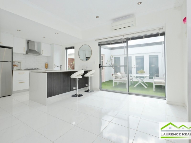 10 Eveleigh Boulevard, Clarkson WA 6030