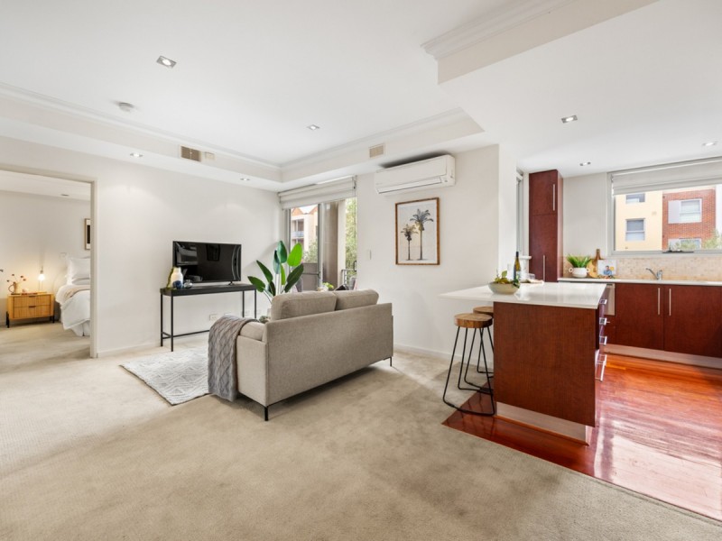 4/154 Aberdeen Street, Northbridge WA 6003