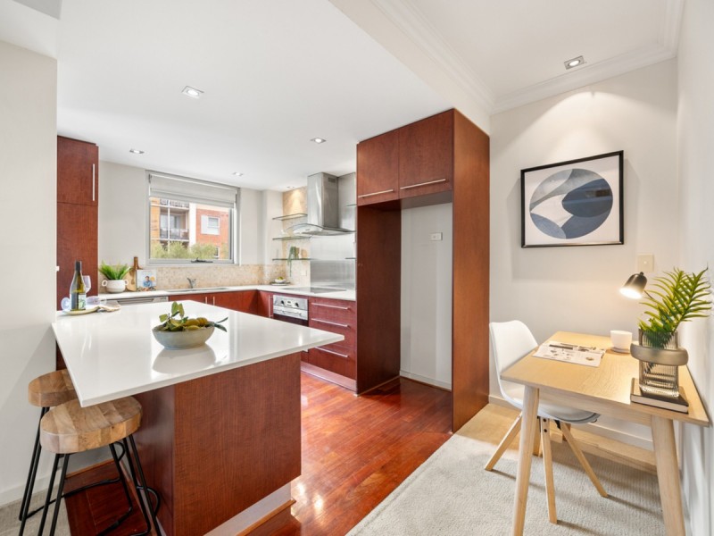 4/154 Aberdeen Street, Northbridge WA 6003