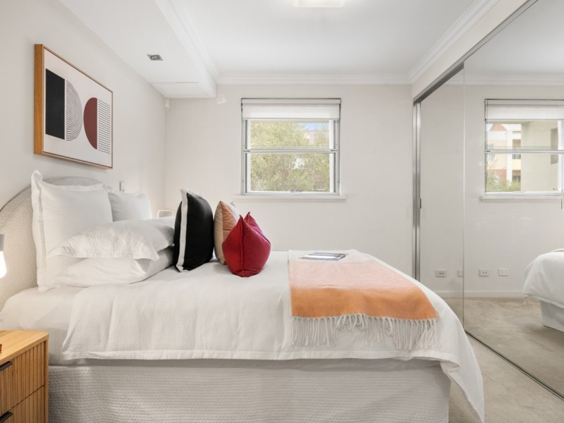 4/154 Aberdeen Street, Northbridge WA 6003