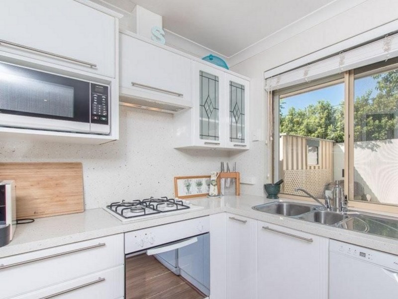 11/2 Palmerston Street, St James WA 6102