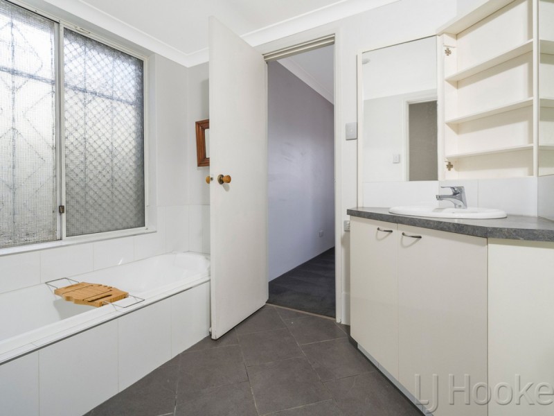 41 Magnolia Gardens, Yangebup WA 6164