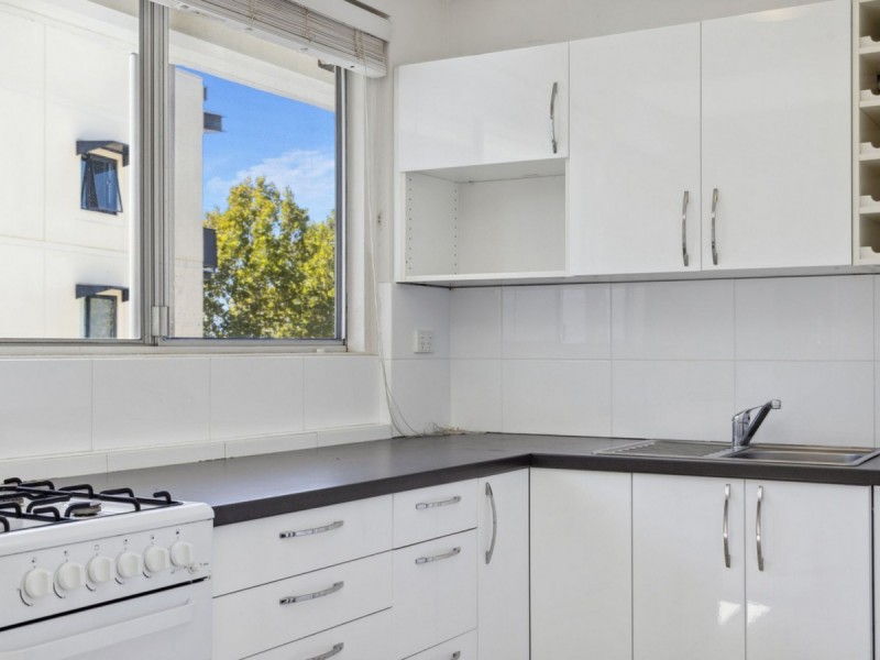 504/130A Mounts Bay Road, Perth WA 6000