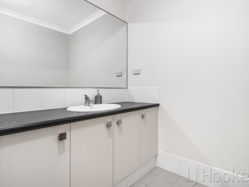 13/6 Chipping Crescent, Butler WA 6036