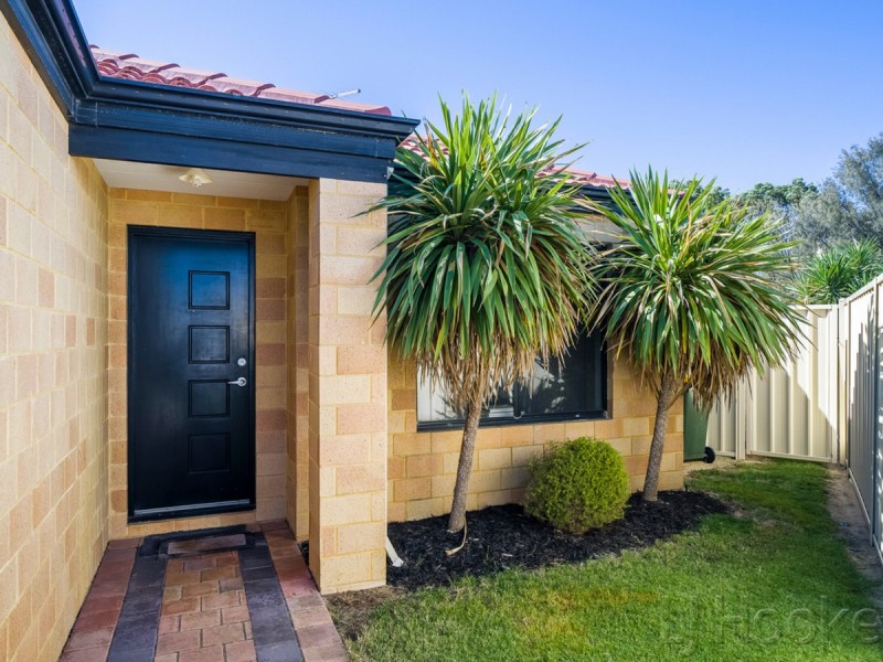 13/6 Chipping Crescent, Butler WA 6036