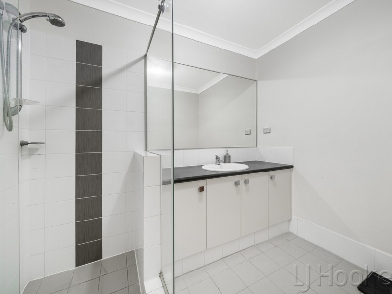 13/6 Chipping Crescent, Butler WA 6036