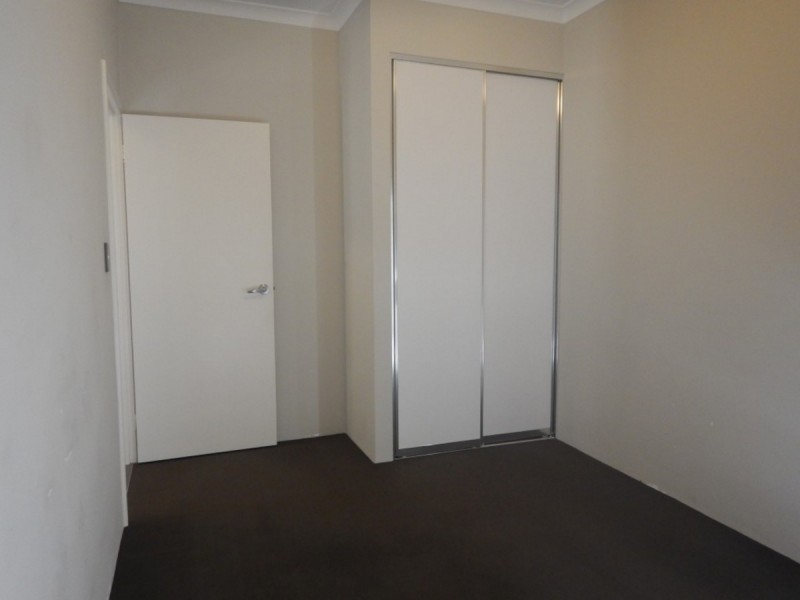 135 Broadway Boulevard, Piara Waters WA 6112