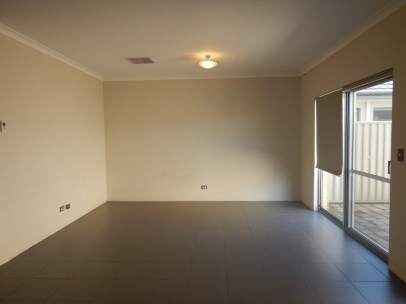 135 Broadway Boulevard, Piara Waters WA 6112