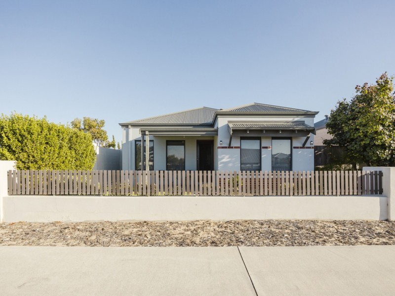 2 Betts Lane, Alkimos WA 6038