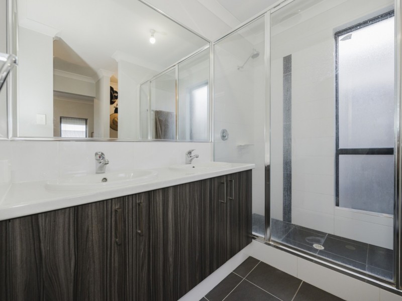 2 Betts Lane, Alkimos WA 6038