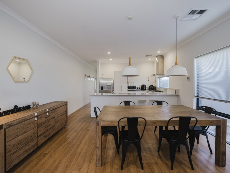 2 Betts Lane, Alkimos WA 6038