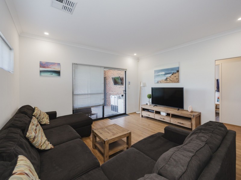 2 Betts Lane, Alkimos WA 6038