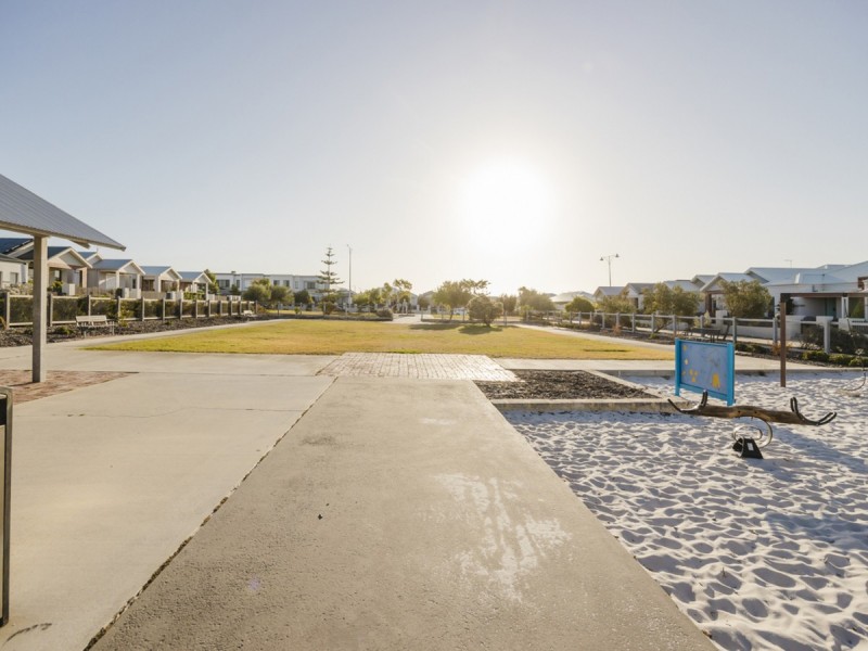 2 Betts Lane, Alkimos WA 6038