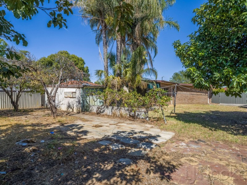 43 Sexty Street, Armadale WA 6112
