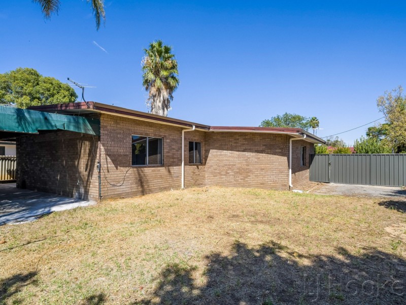 43 Sexty Street, Armadale WA 6112