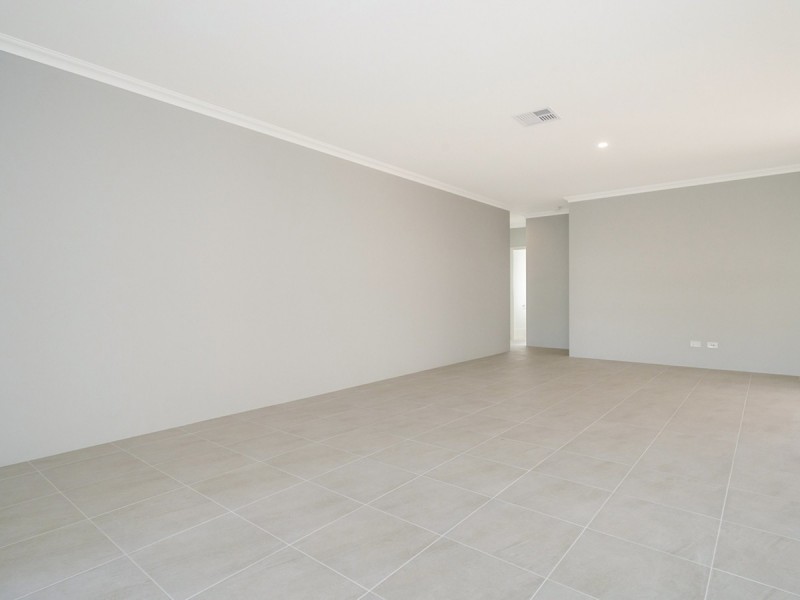 25 Boardwalk Street, Yanchep WA 6035