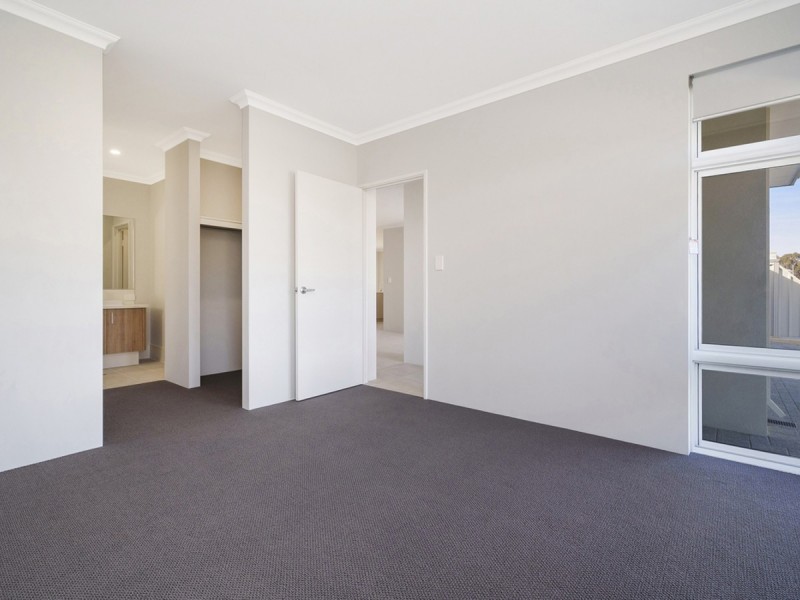 25 Boardwalk Street, Yanchep WA 6035