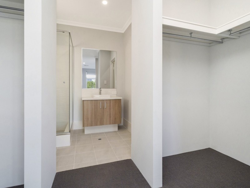 25 Boardwalk Street, Yanchep WA 6035