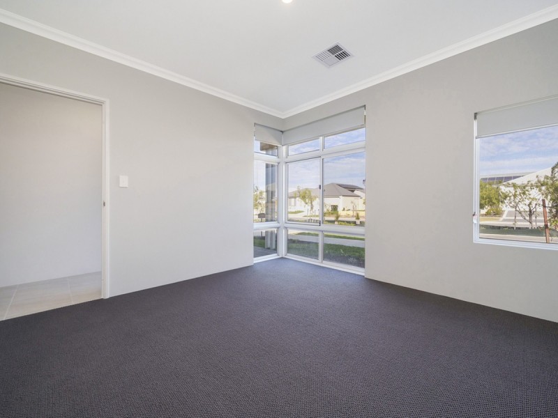 25 Boardwalk Street, Yanchep WA 6035