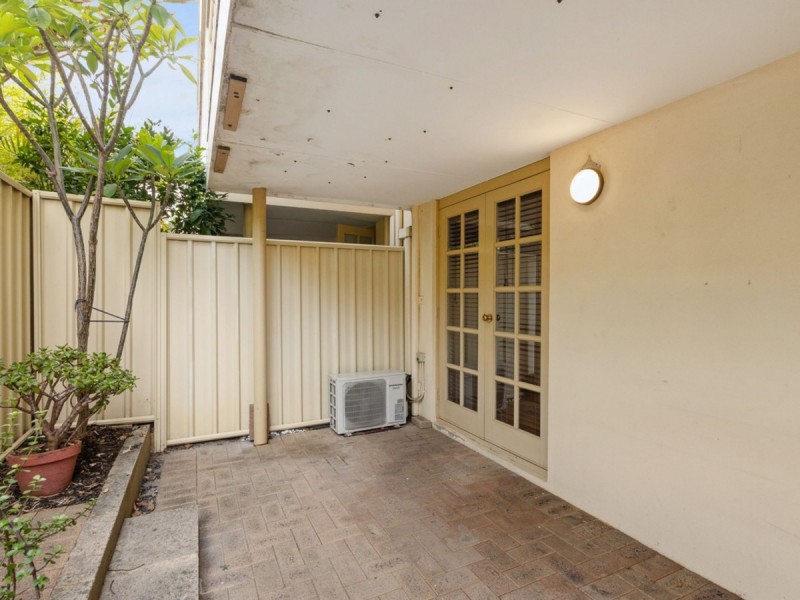 4/22 Nile Street, East Perth WA 6004