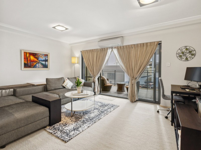 42/18 Wellington Street, East Perth WA 6004