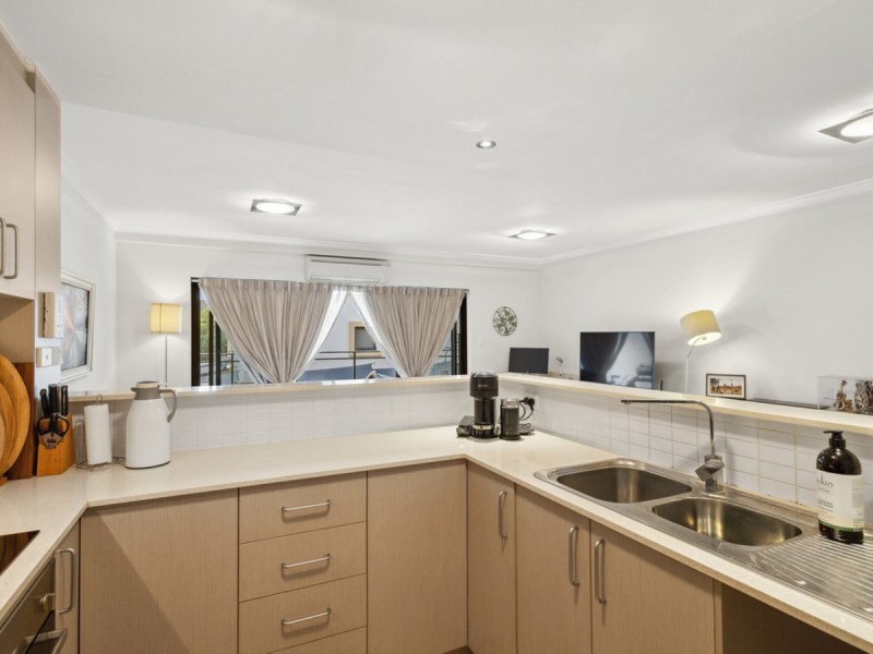 42/18 Wellington Street, East Perth WA 6004