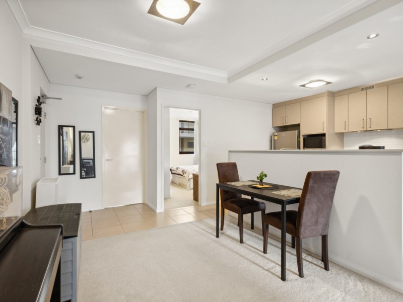 42/18 Wellington Street, East Perth WA 6004