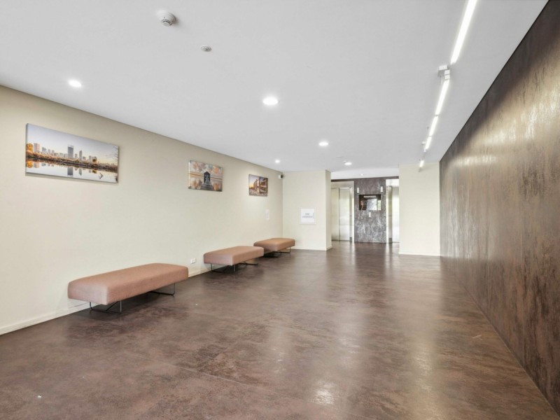 42/18 Wellington Street, East Perth WA 6004