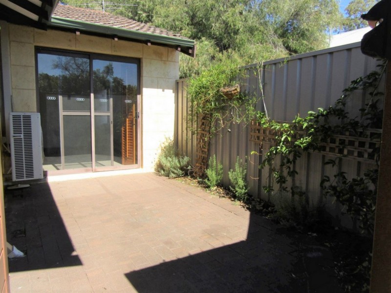 1/111 Stirling Highway, Nedlands WA 6009