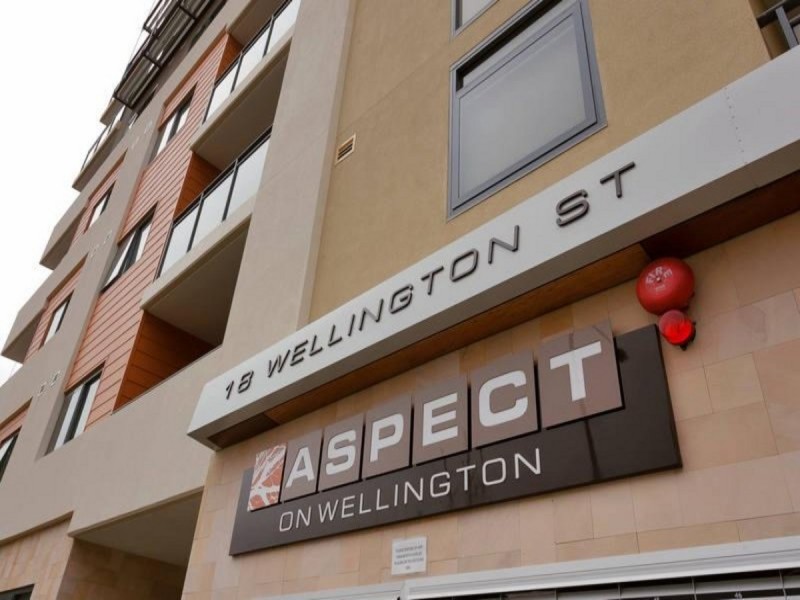 64/18 Wellington Street, East Perth WA 6004