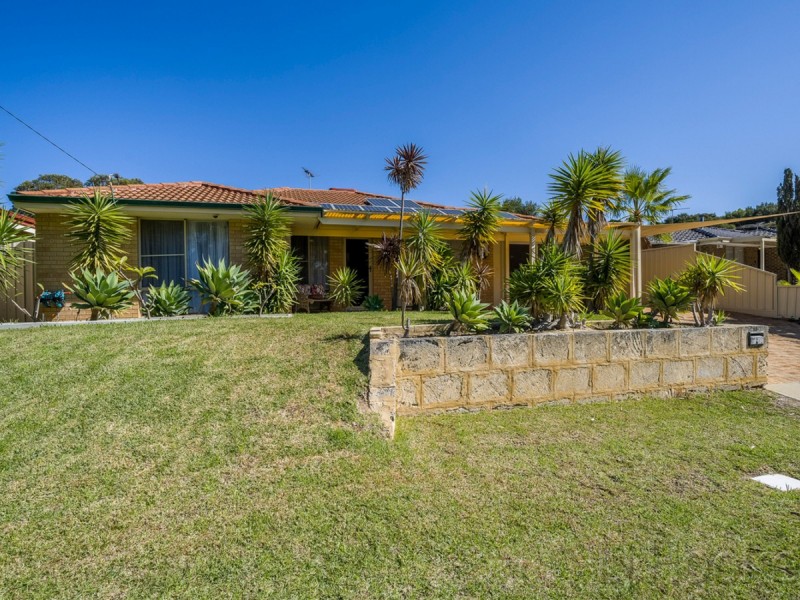 15 Addison Gardens, Merriwa WA 6030