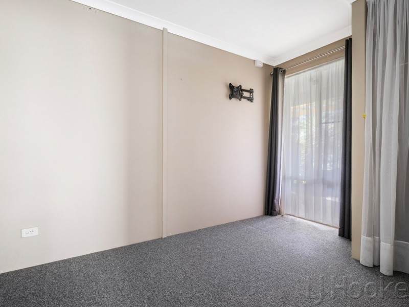 15 Addison Gardens, Merriwa WA 6030