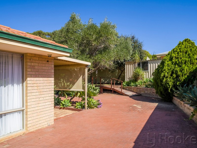 15 Addison Gardens, Merriwa WA 6030