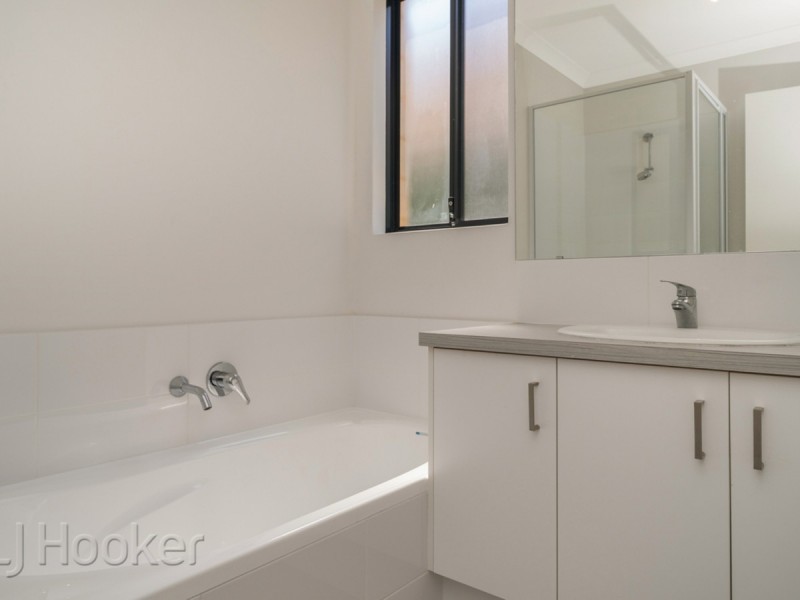 4 Amery Court, Thornlie WA 6108