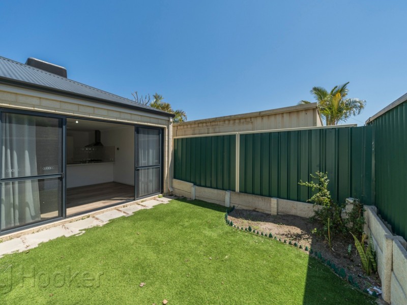 4 Amery Court, Thornlie WA 6108