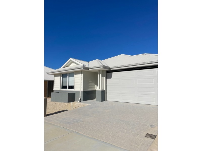 3 Carnac Way, Eglinton WA 6034