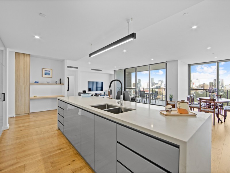 1002/35 Bronte Street, East Perth WA 6004