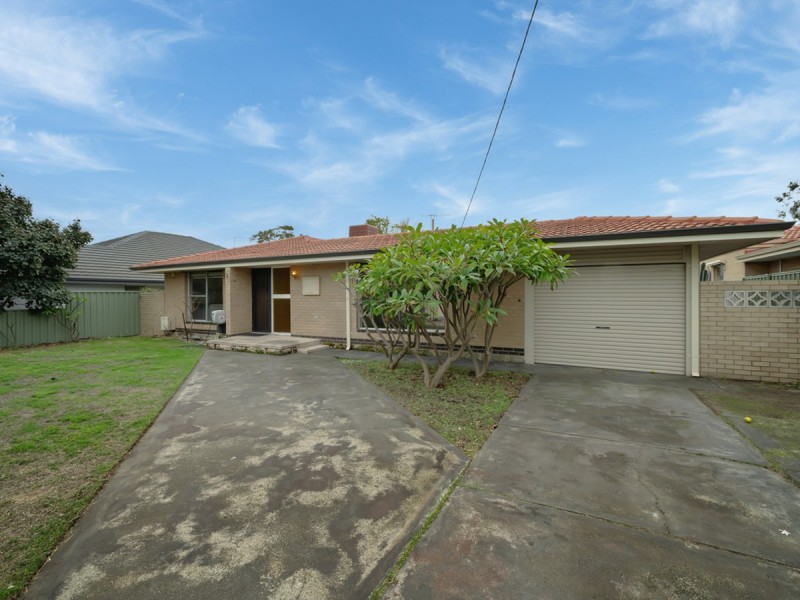 19 Bader Way, Stirling WA 6021