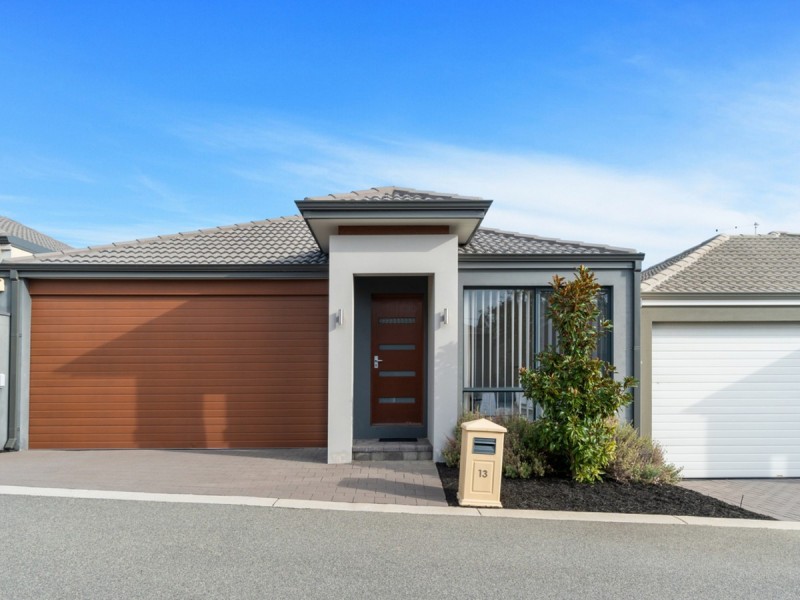 13 Rosemount Entrance, Pearsall WA 6065
