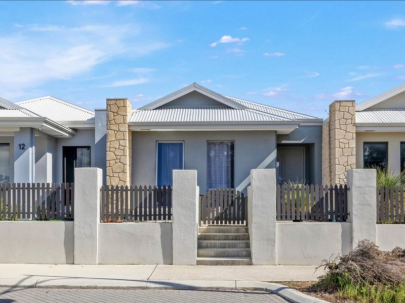 10 Benson Loop, Alkimos WA 6038