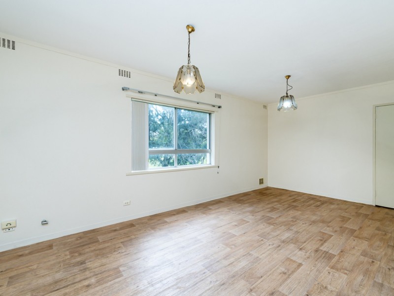 8/13 Milton Place, Orelia WA 6167