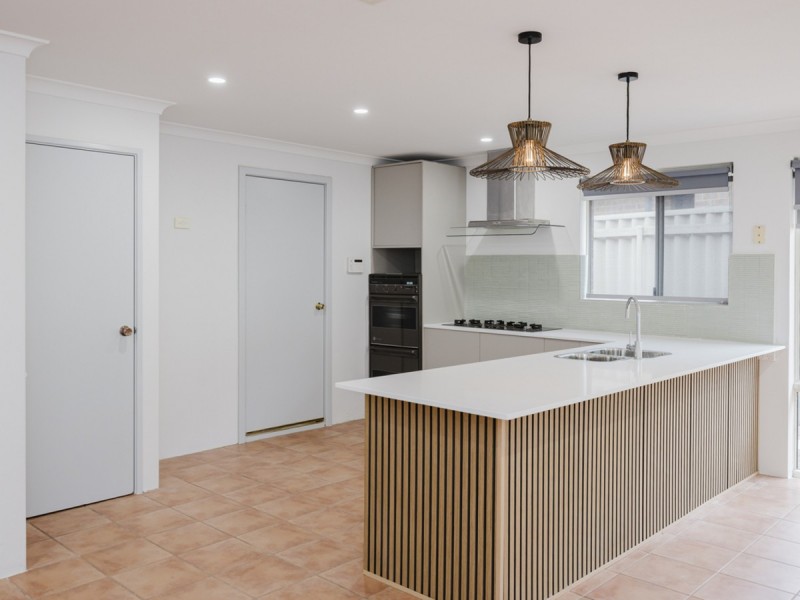 10 Heysham Bend, Butler WA 6036