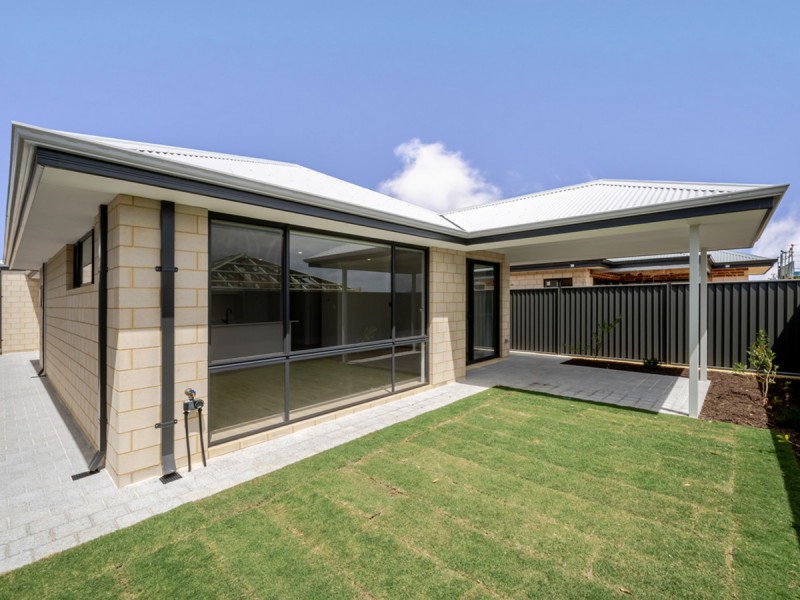26 Amalfi Avenue, Mindarie WA 6030