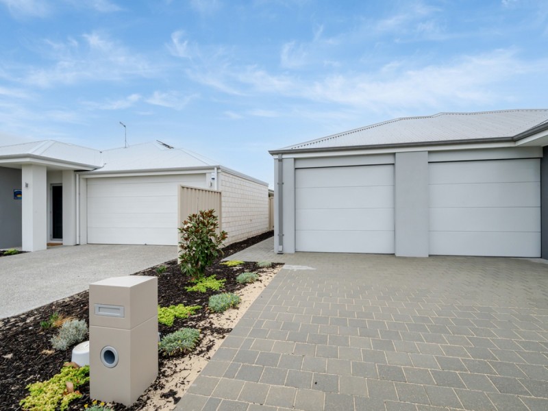 24a Sandstone Road, Eglinton WA 6034