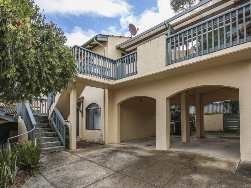 4/8 Deeley Street, Maylands WA 6051