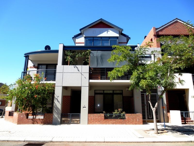 1/12 Tully Road, East Perth WA 6004