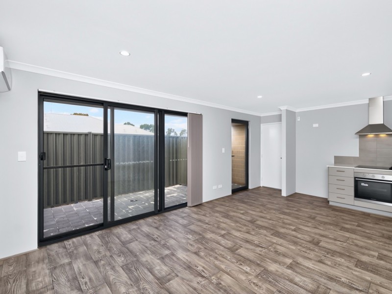 25B Peregrine Way, Eglinton WA 6034