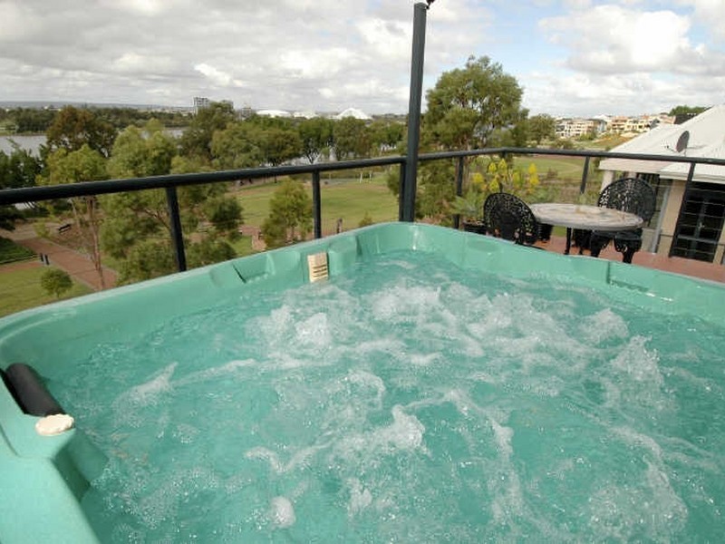 36 Jewell Lane, East Perth WA 6004